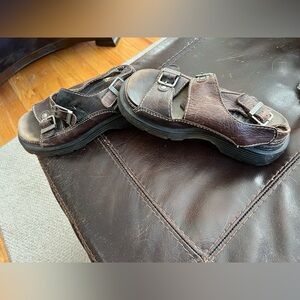 Y2K Sketches Sandals